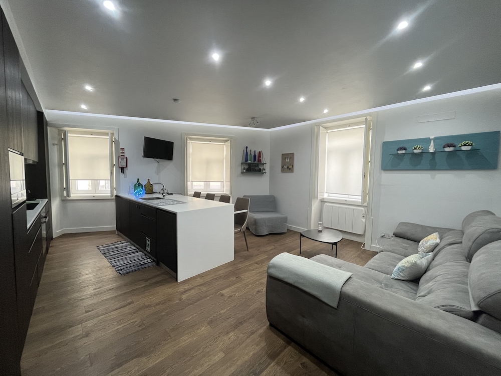 Apartment photo 1