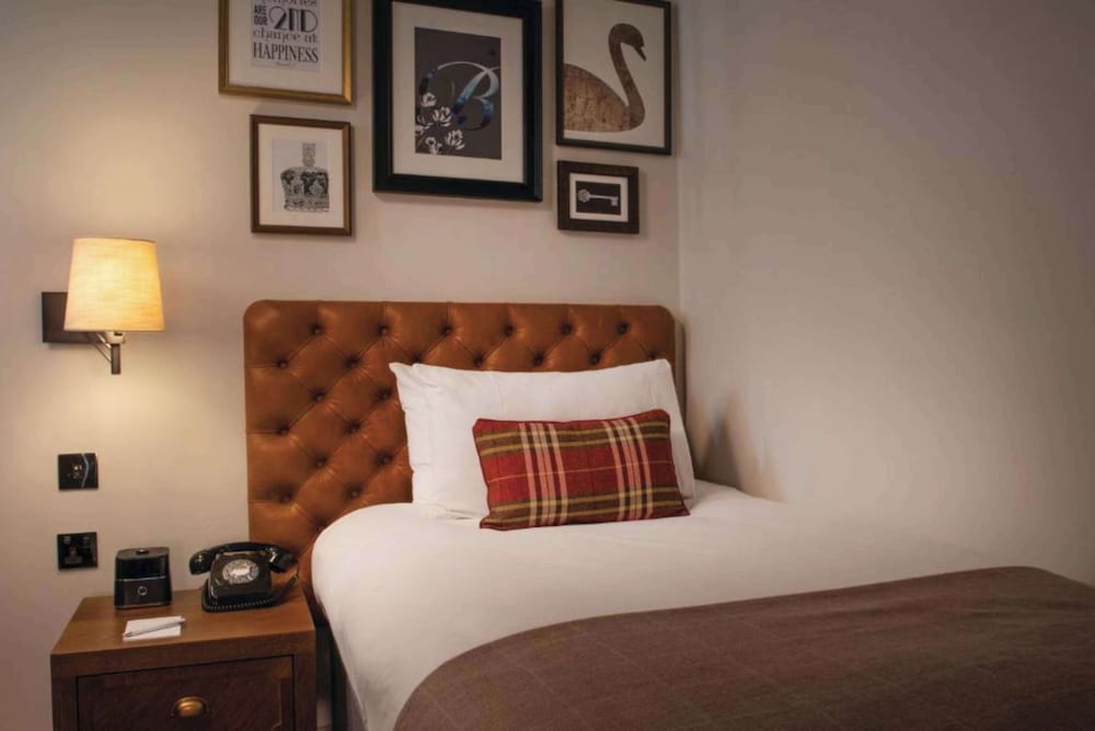 Single Room - Photo 1