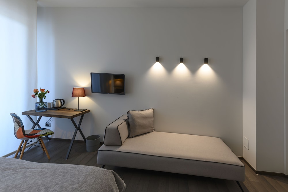Superior Double or Twin Room, City View photo 1