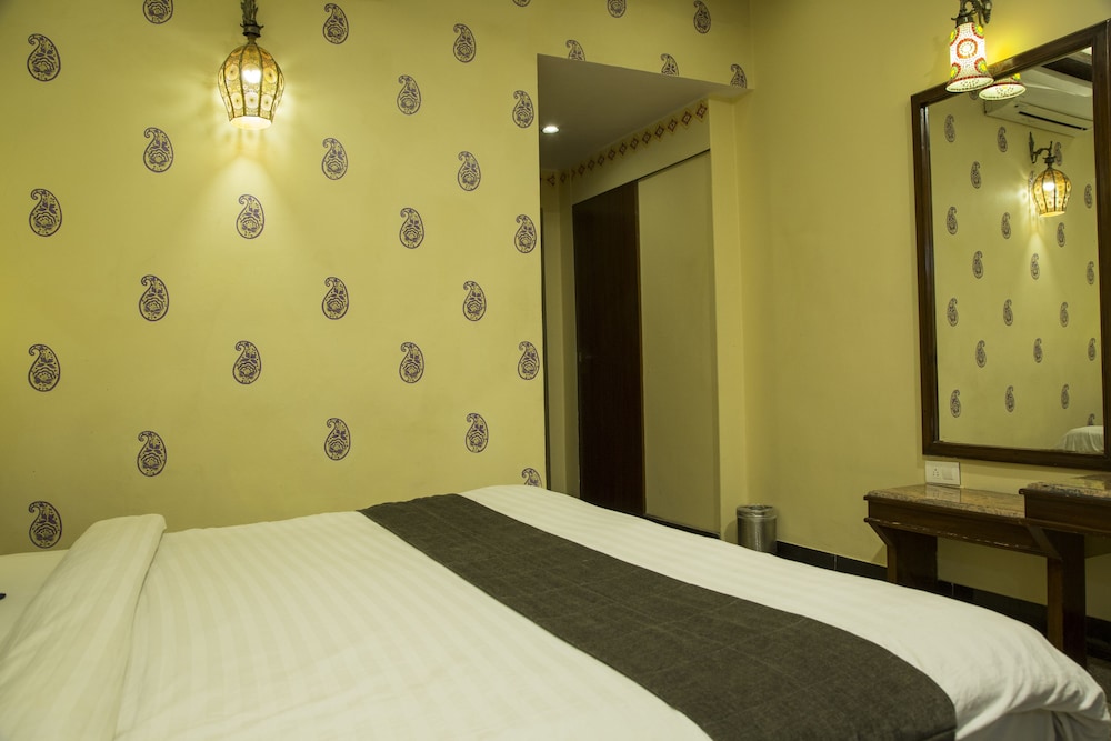 Traditional Double Room, 1 King Bed, Hill View photo 2