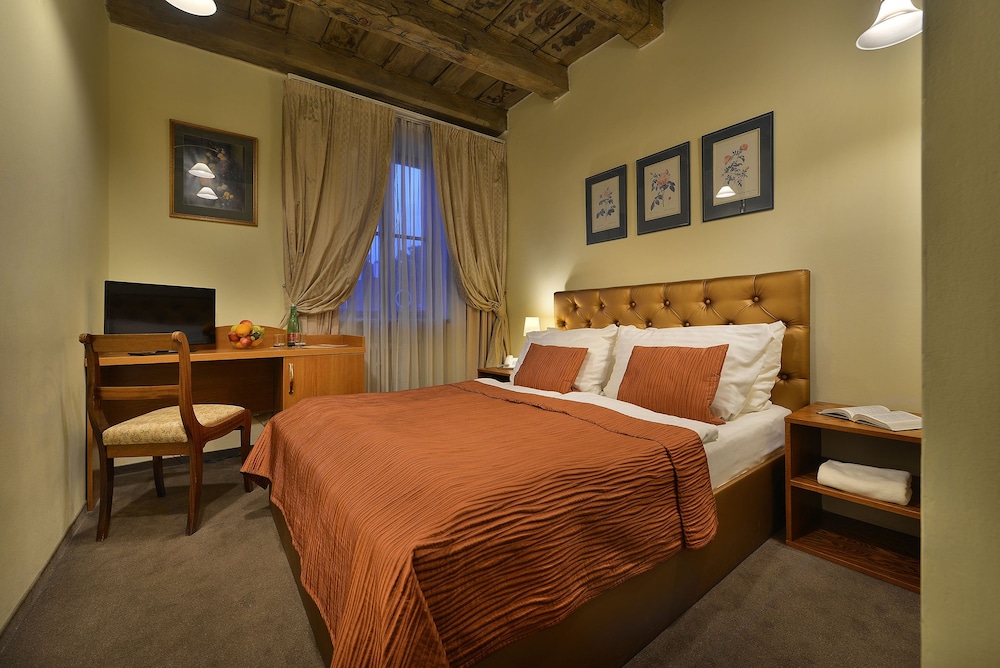 Double Room (small)