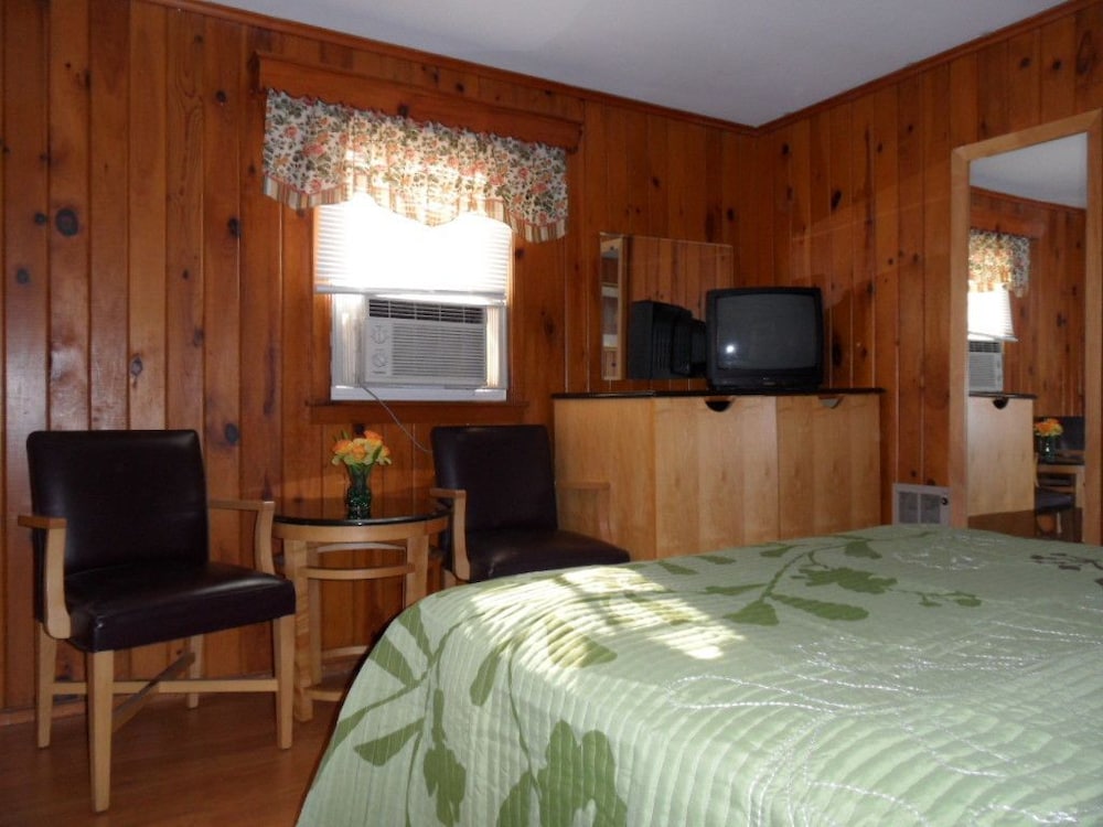 White Cabins photo 2