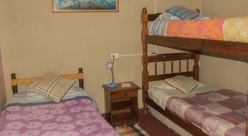 Basic Room, Multiple Beds photo 1