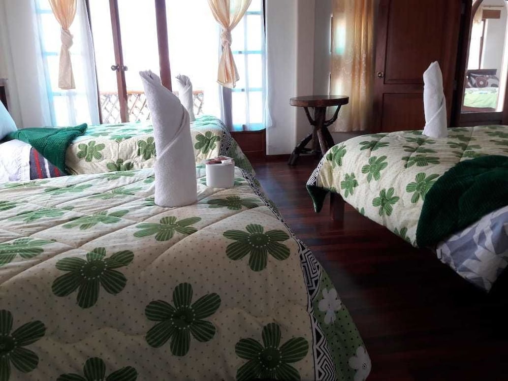 Family Room, Multiple Beds photo 1