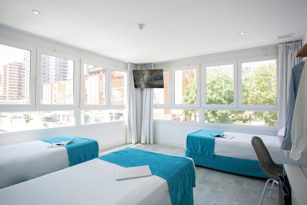Triple Room, 3 Twin Beds - Photo 1