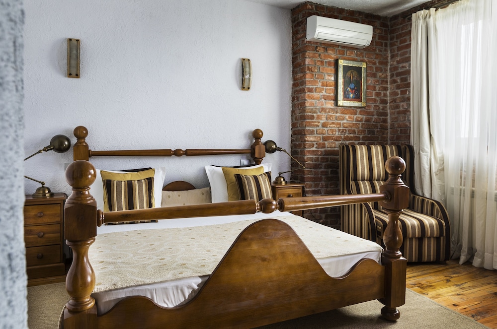 Boutique Room - Photo 1