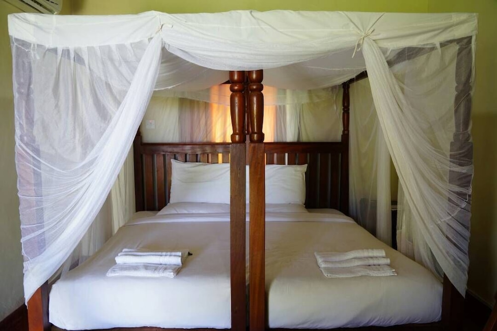 Standard Double Room, 1 Bedroom, Lake View, Corner