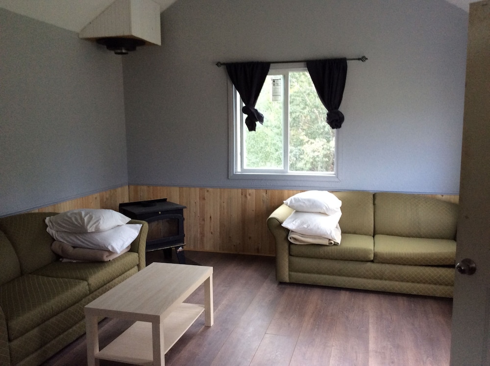 Cabin, 2 Bedrooms, Kitchen photo 1