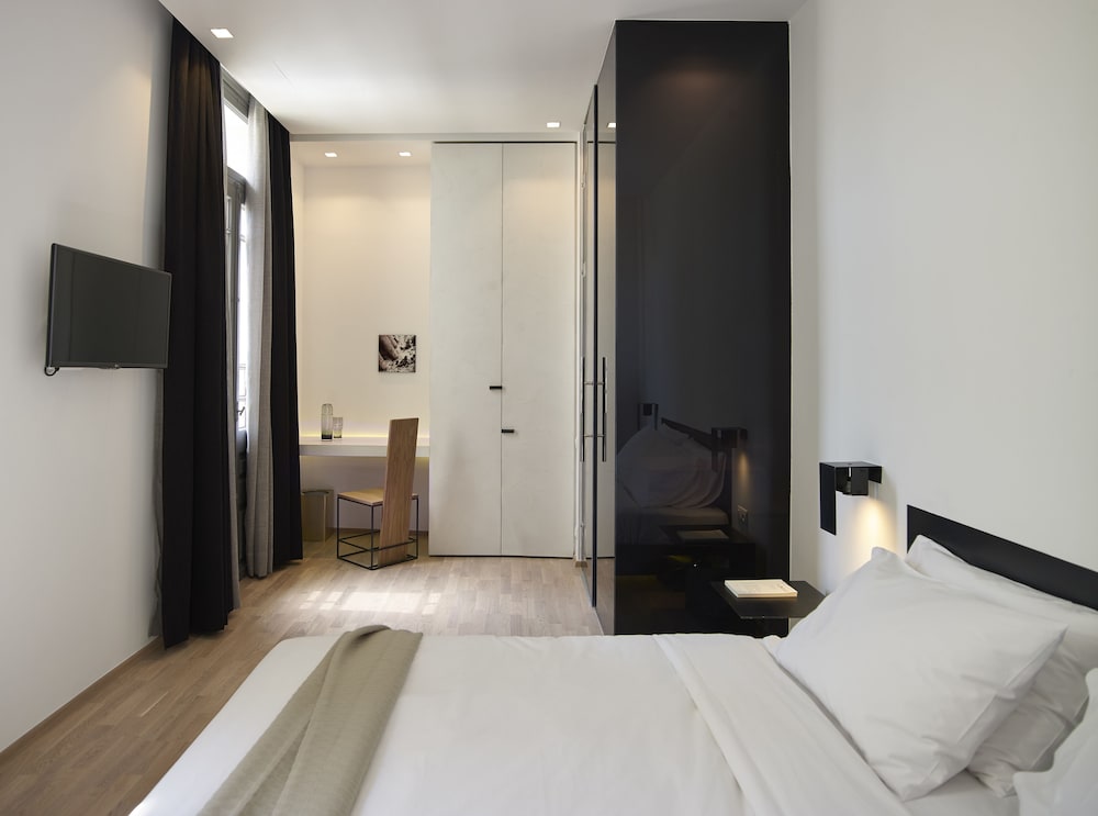 Deluxe Room, Courtyard View photo 1