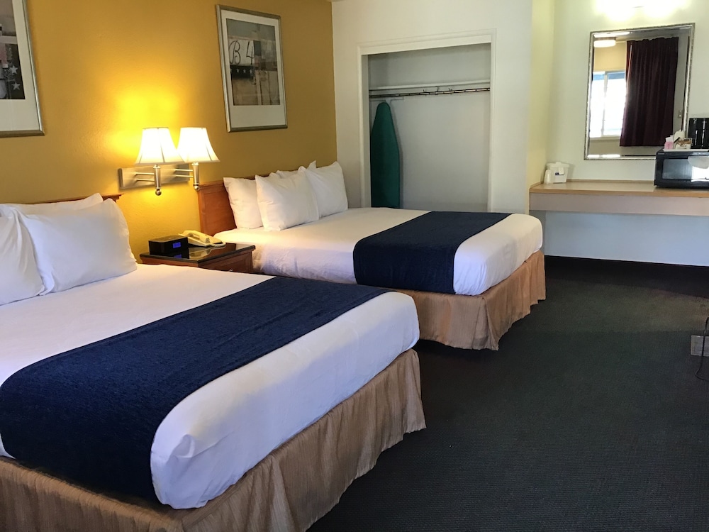 Double Room, 2 Double Beds photo 3