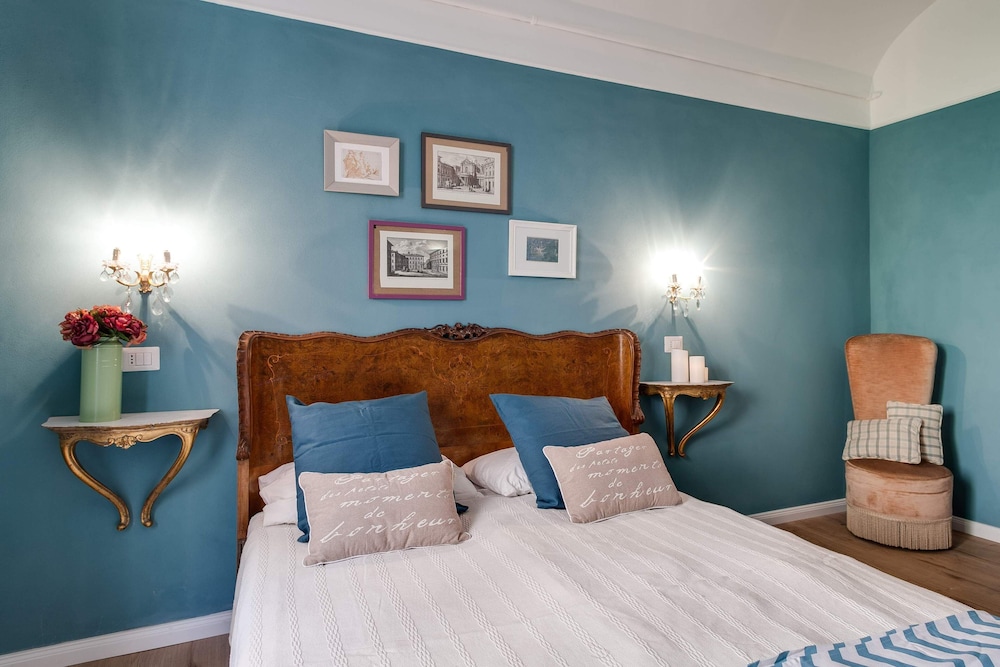 Deluxe Triple Room photo 3