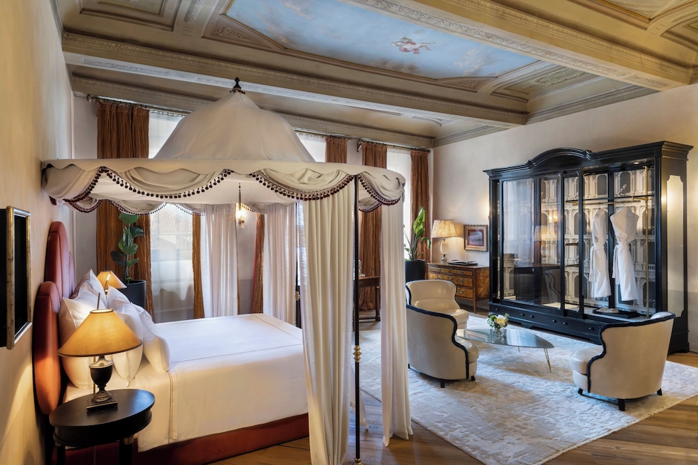 JC Suite photo 1