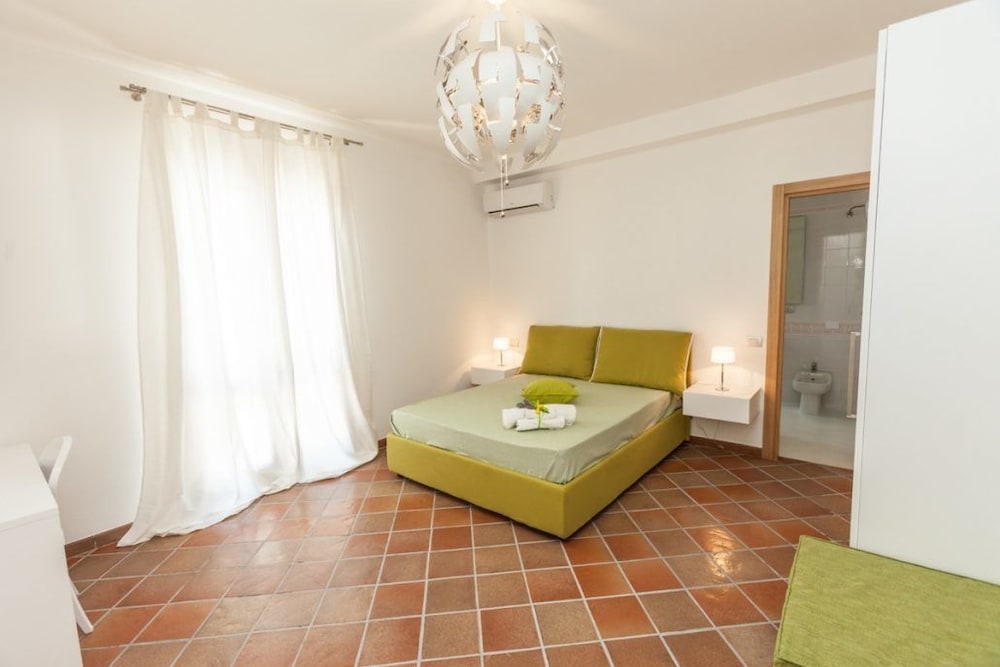 Family Room photo 1