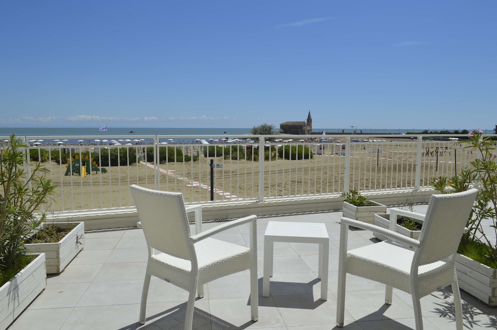 Comfort Triple Room, Sea View photo 2