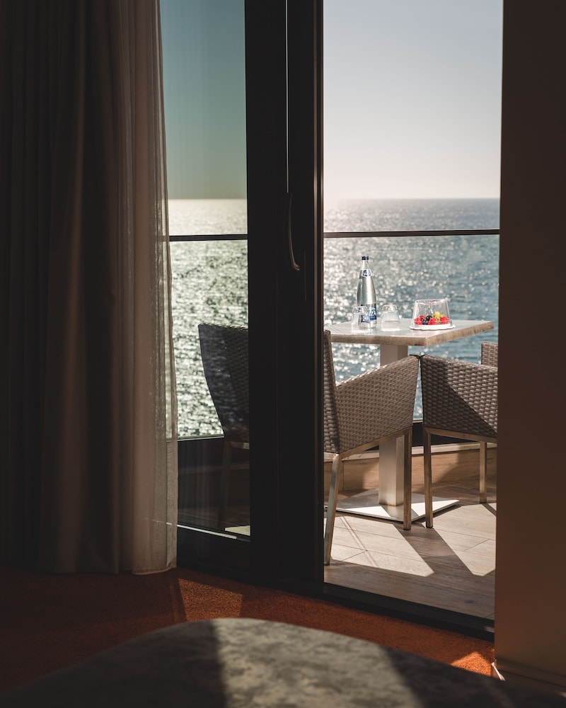 Family Apartment, 1 King Bed, Terrace
