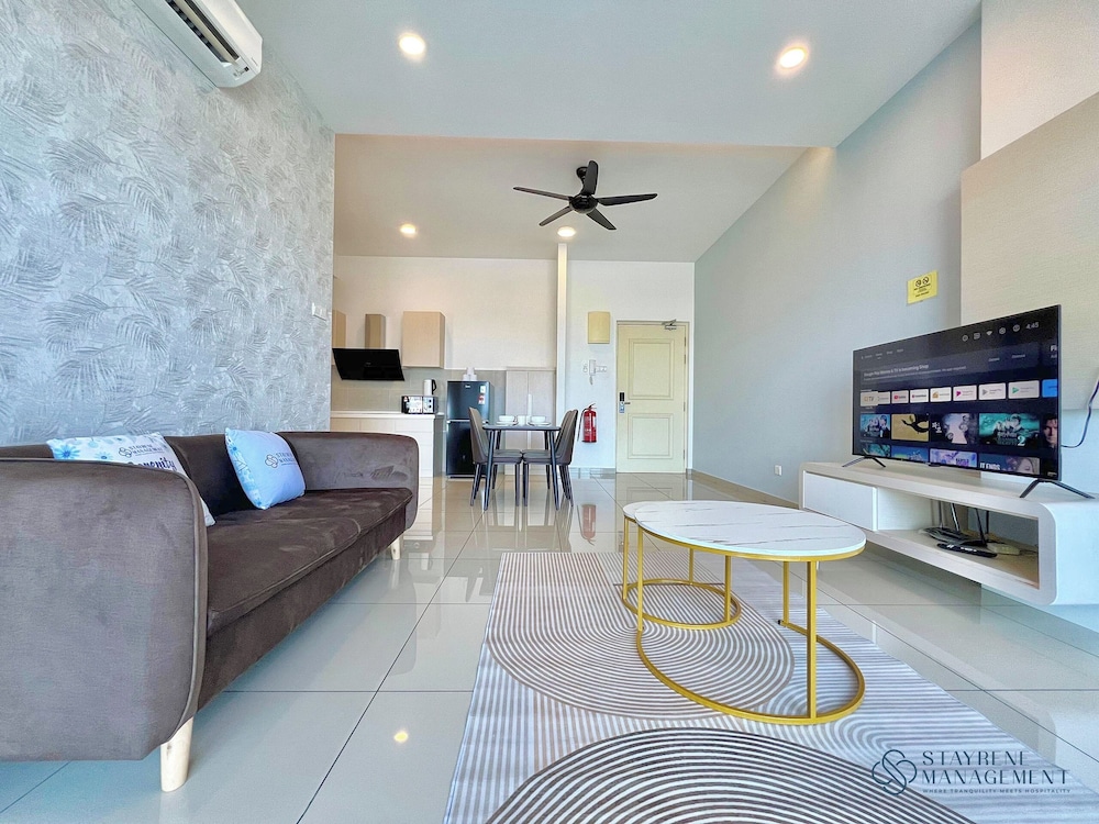 Comfort Apartment, 1 King Bed, Kitchenette - Photo 1