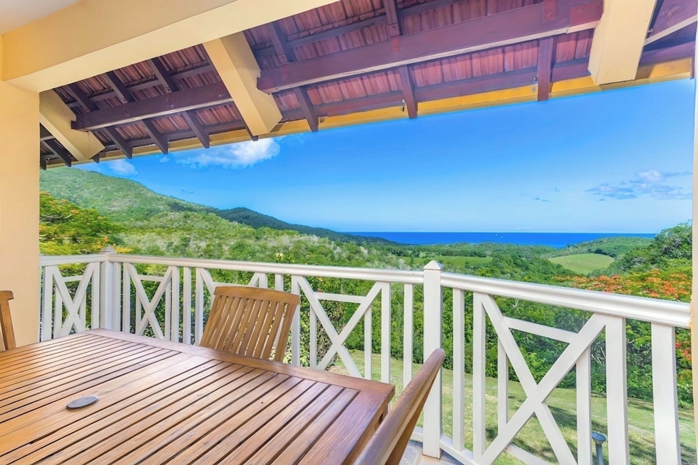 Superior Studio, Sea View
