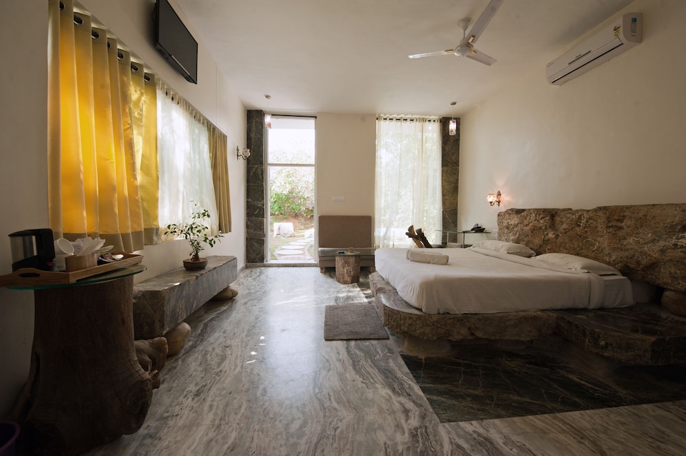 Cottage with private pool, 1 King Bed - Breakfast Included
