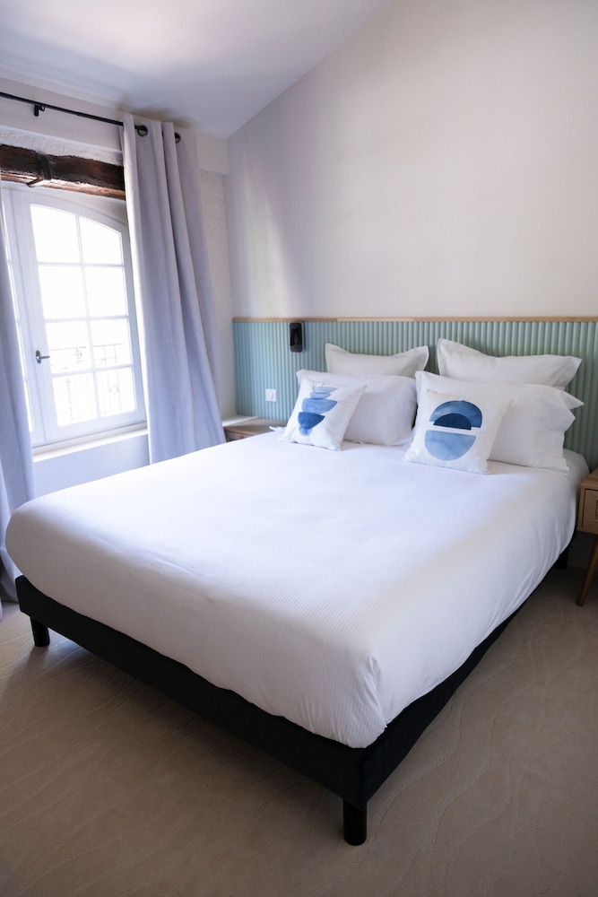 Comfort Room photo 2