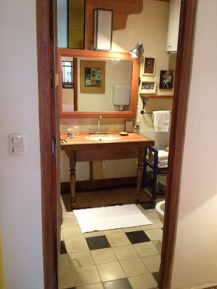 Apartment (Frida Khalo) photo 3