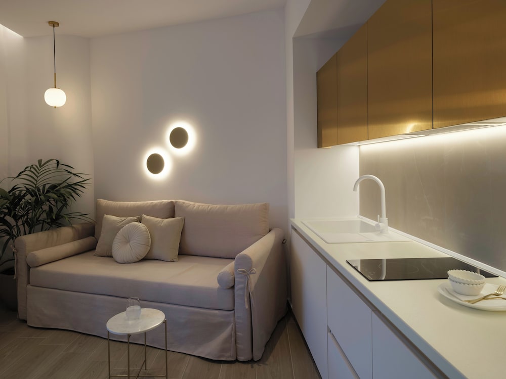 Family Two Bedroom Suite with Sea View photo 3