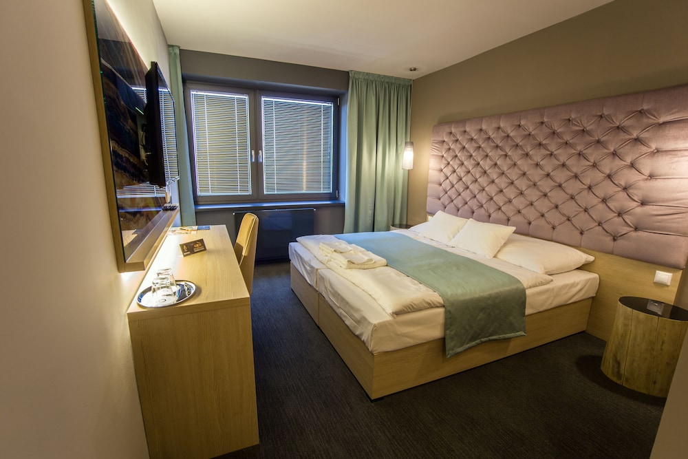 Deluxe Double or Twin Room photo 3