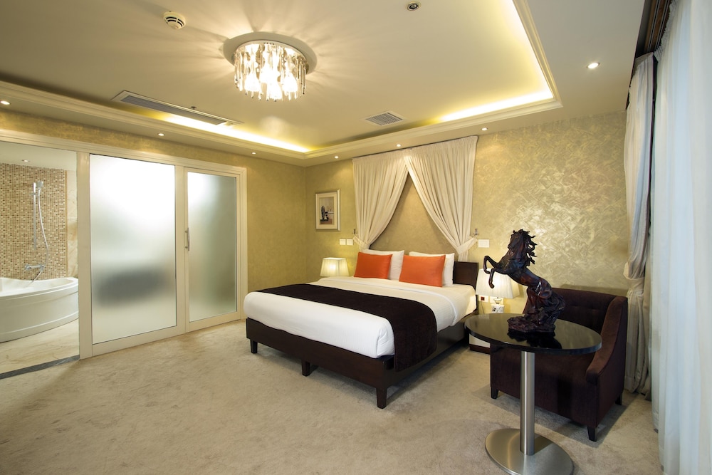 Presidential Suite for Egyptians & Residents only