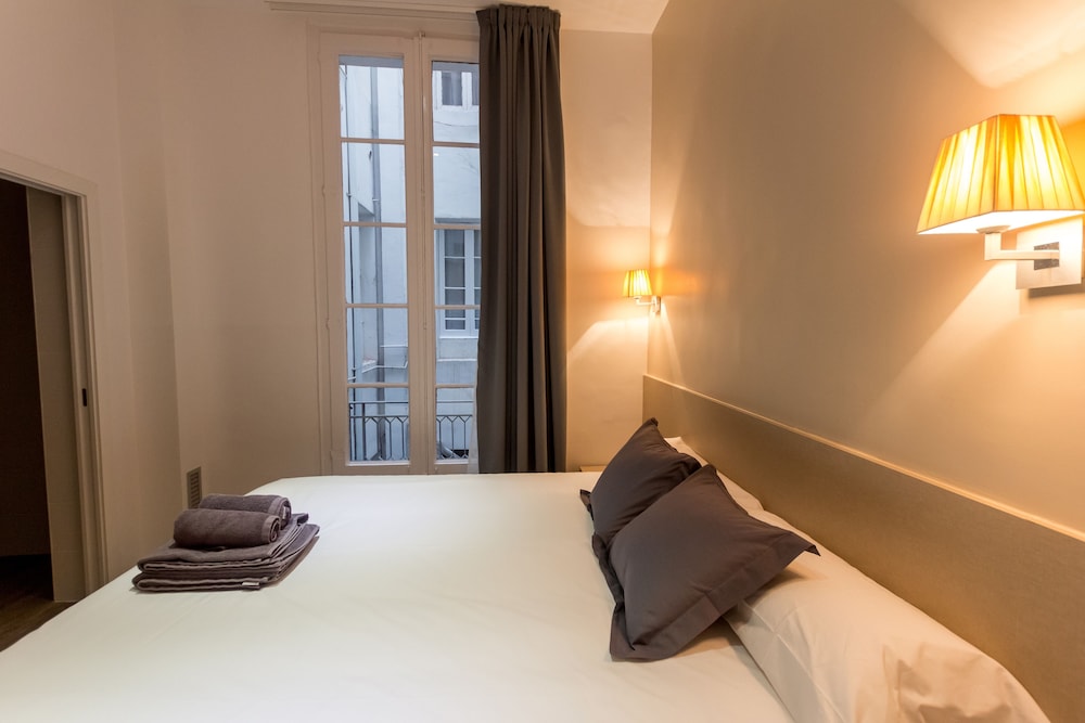 Standard Double Room, No View photo 3
