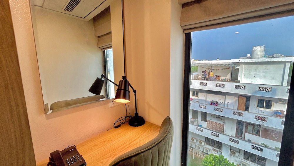 Premium Studio Suite photo 2