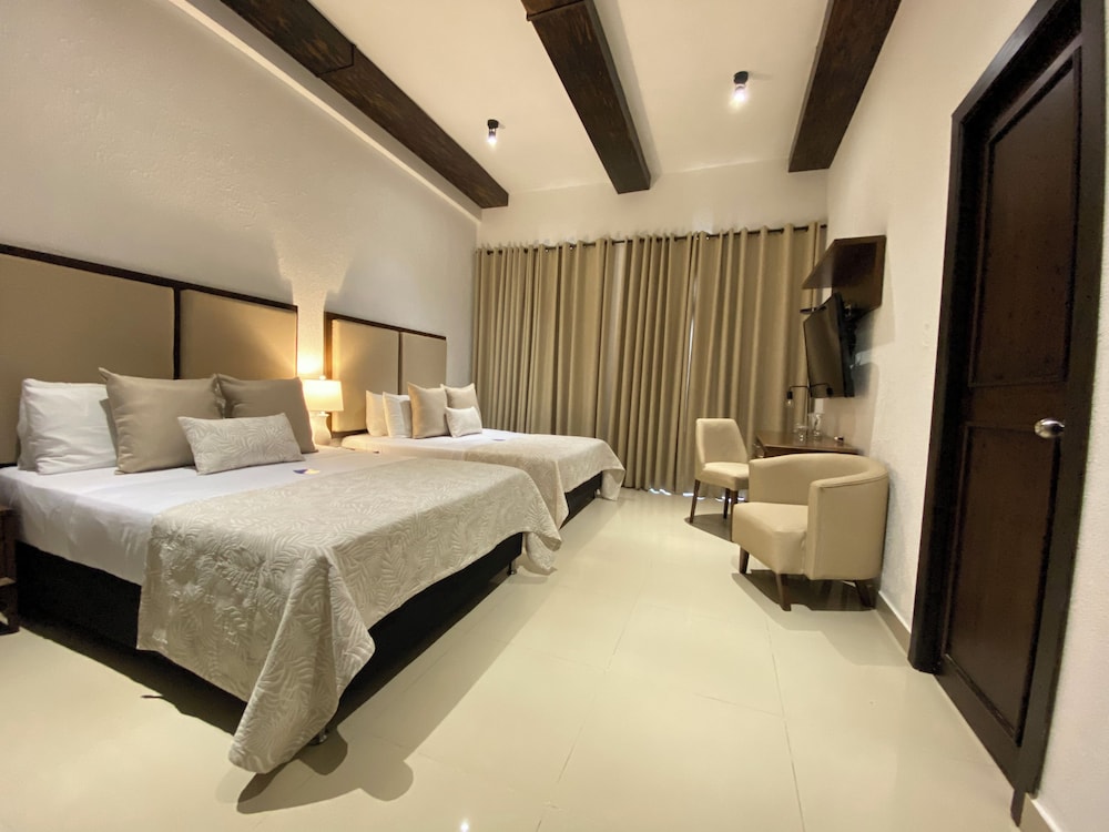 Superior Room - Photo 7