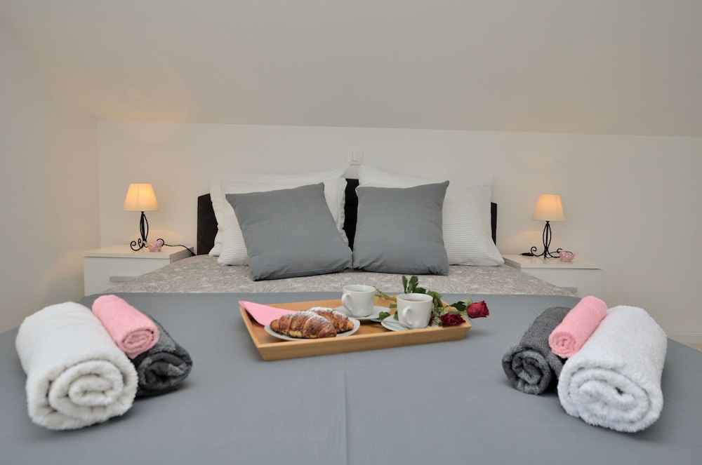 Apartment (A2)