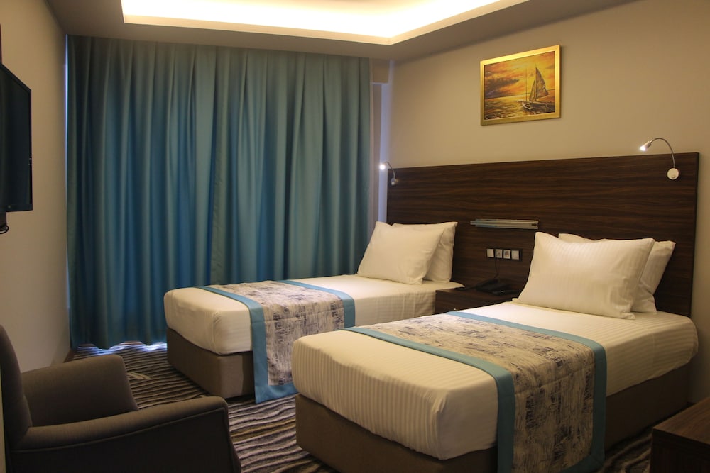Deluxe Twin Room photo 1