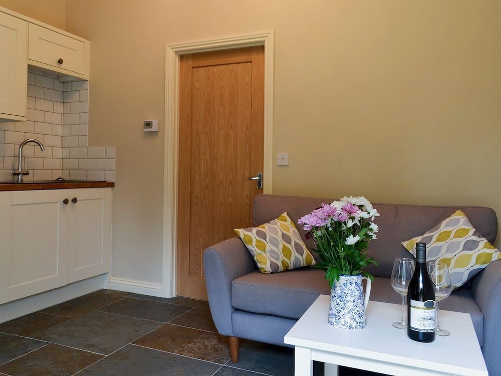 Cottage, Ensuite (Hen House) photo 2