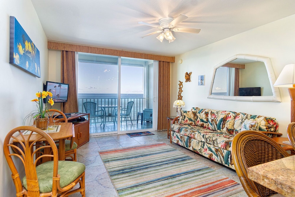 Condo, 1 King Bed with Sofa bed, Ocean View, Oceanfront