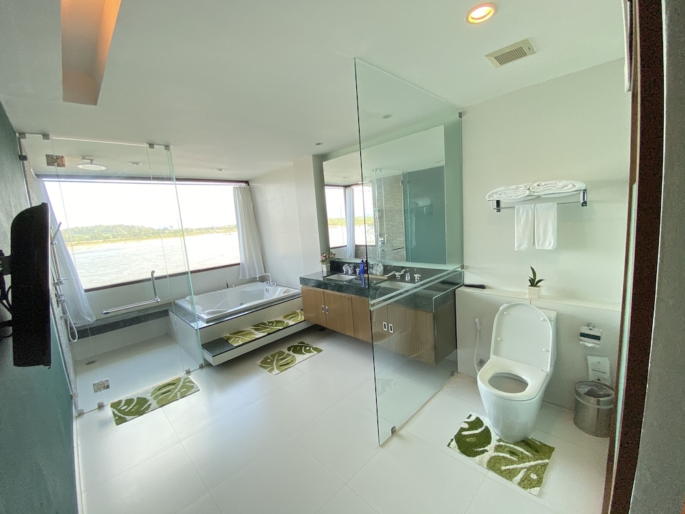 Executive Suite River View - Photo 6