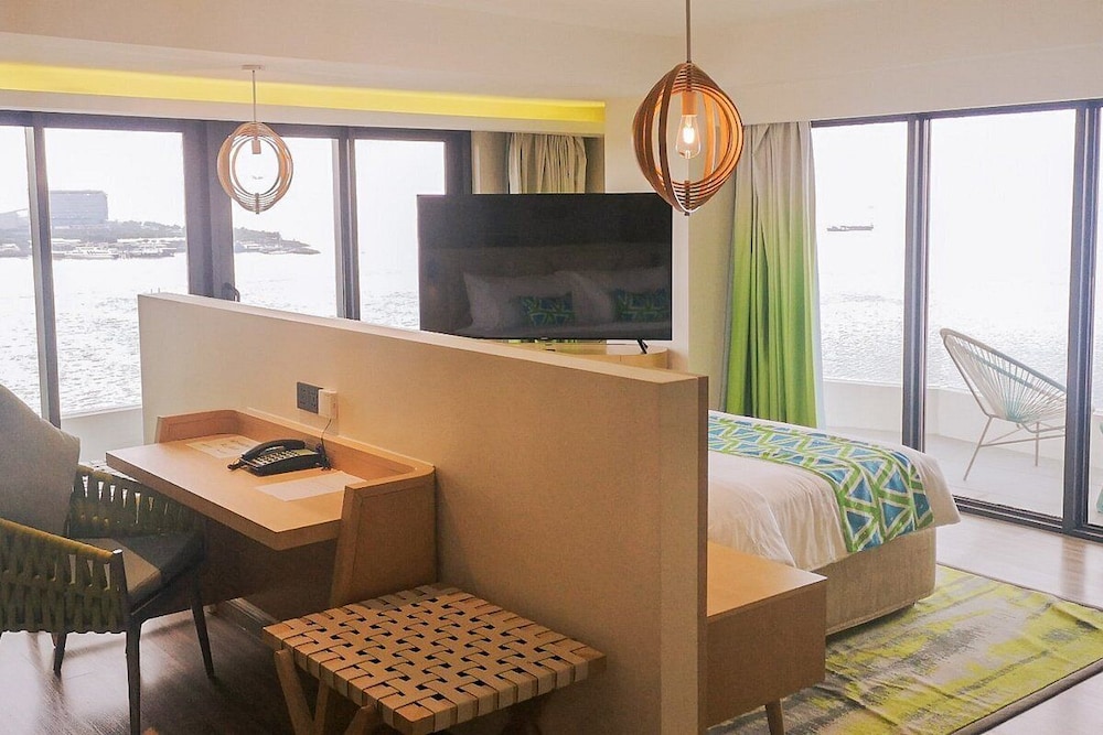 Premier Room, Bay View - Photo 4