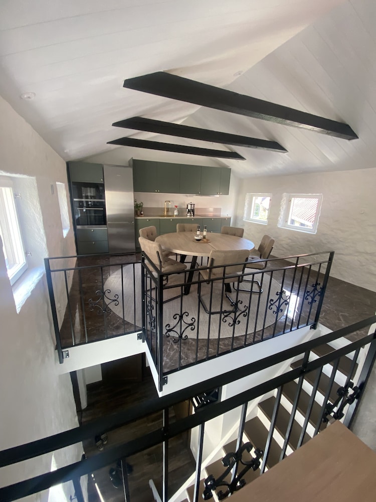 Exclusive Apartment photo 3