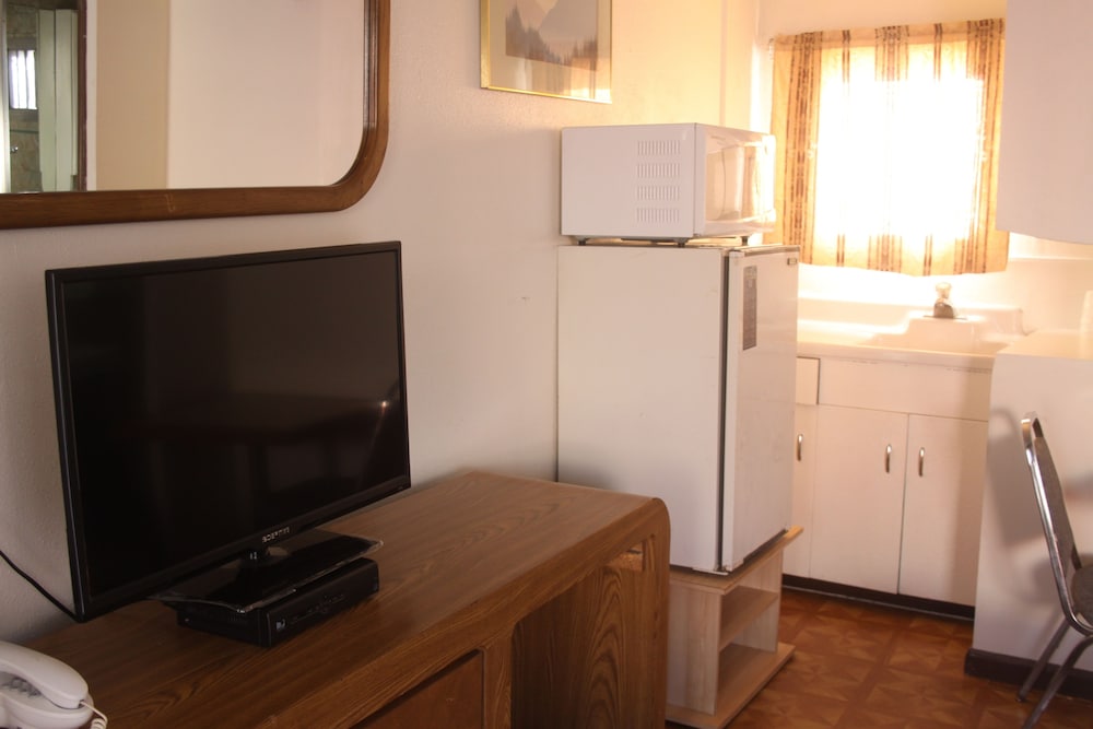 Room, 2 Double Beds photo 3