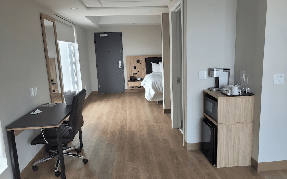 Signature Room, 1 King Bed, Sea View photo 1