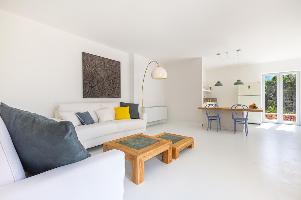 Villa photo 3