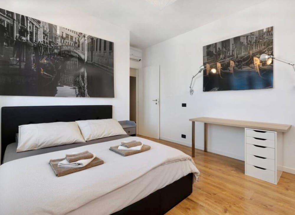 Basic Apartment photo 2