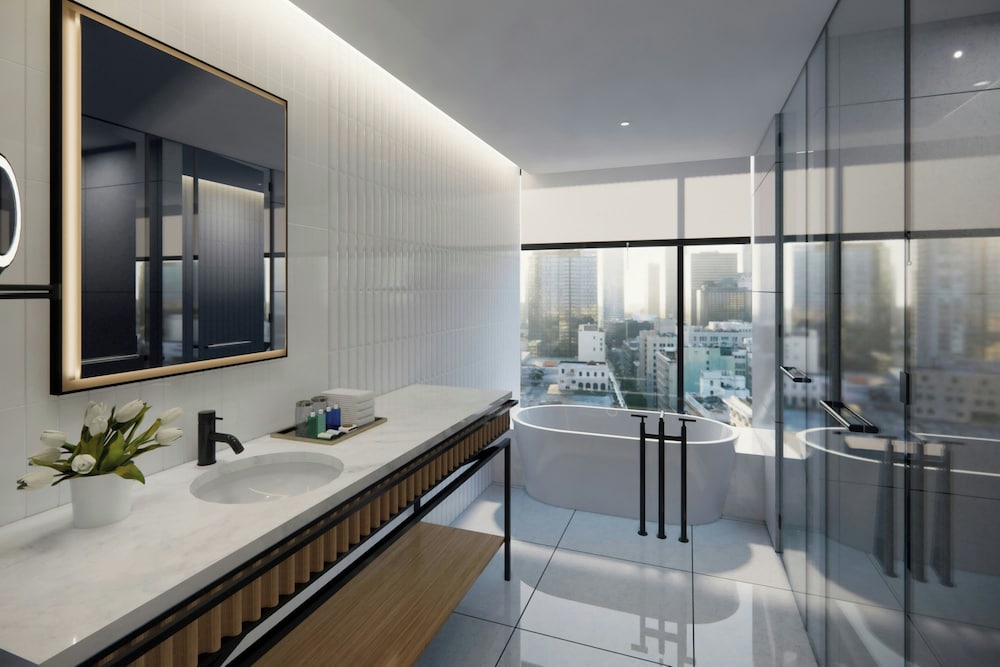 Junior Suite, 1 King Bed, City View - Photo 6