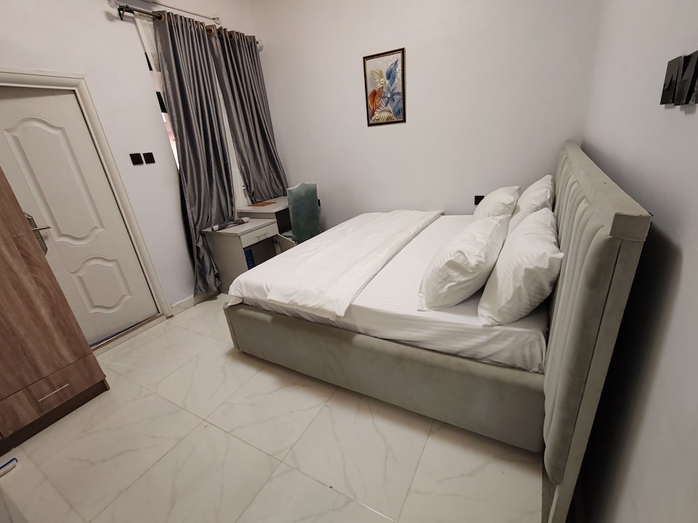 Earls Court Apartments & Executive Rooms