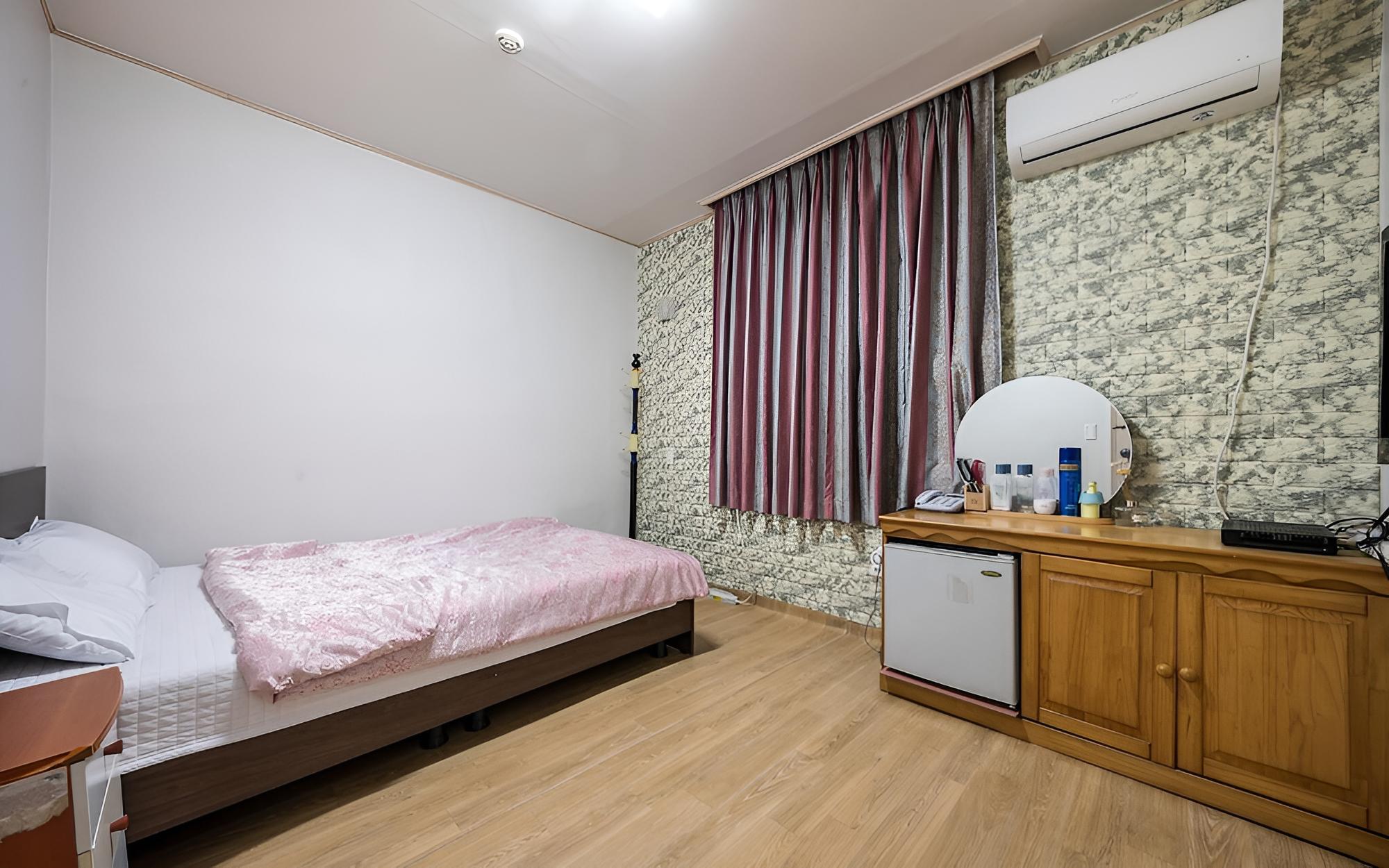 Room (Standard Room (Bed)) photo 1