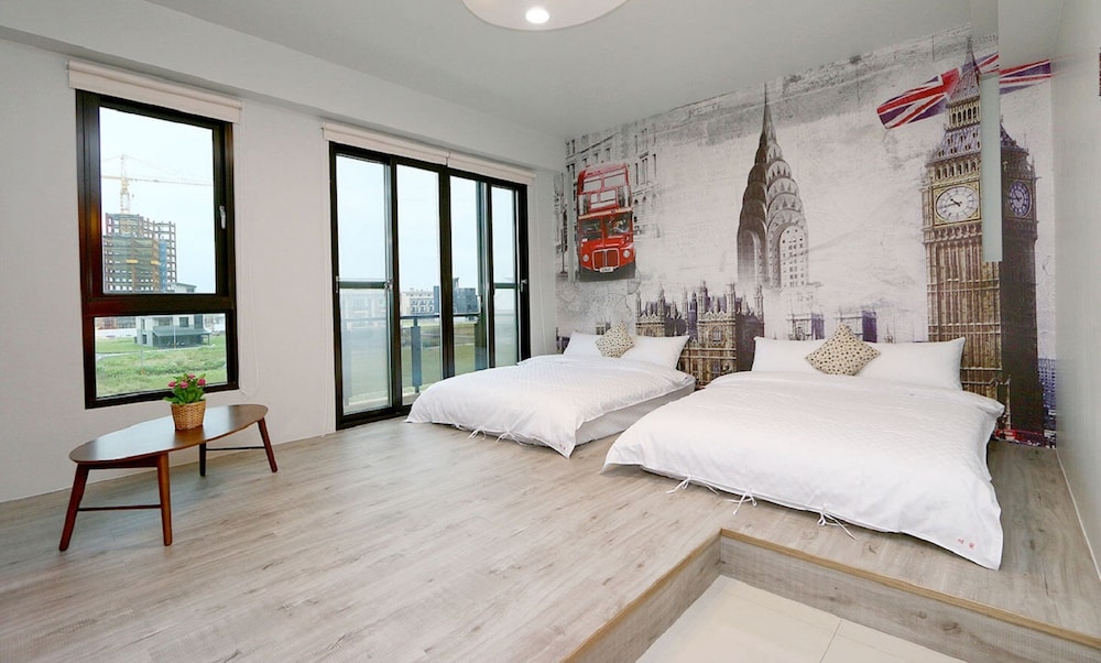Quadruple Room, Ocean View (301) photo 1