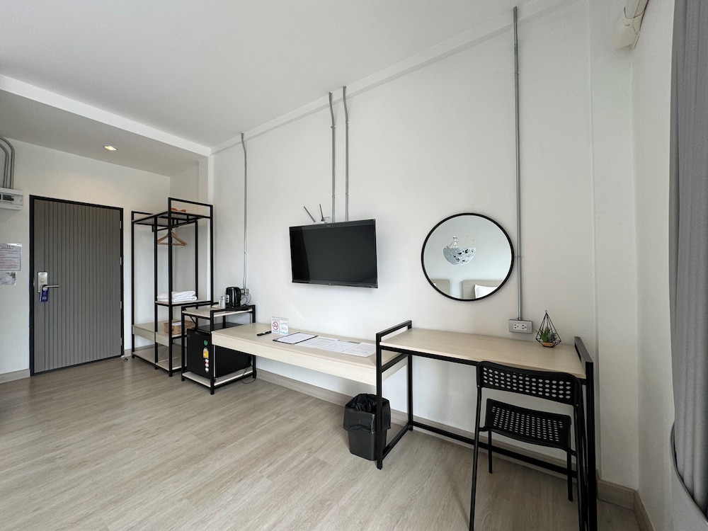 Standard Twin Room With Balcony