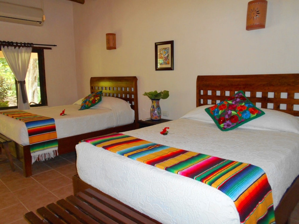 Standard Double Room, 2 Double Beds - Photo 3