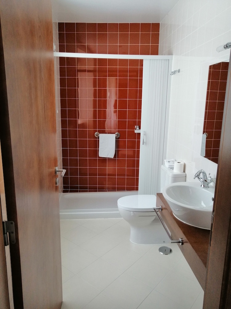 Basic Double Or Twin Room (2) photo 3