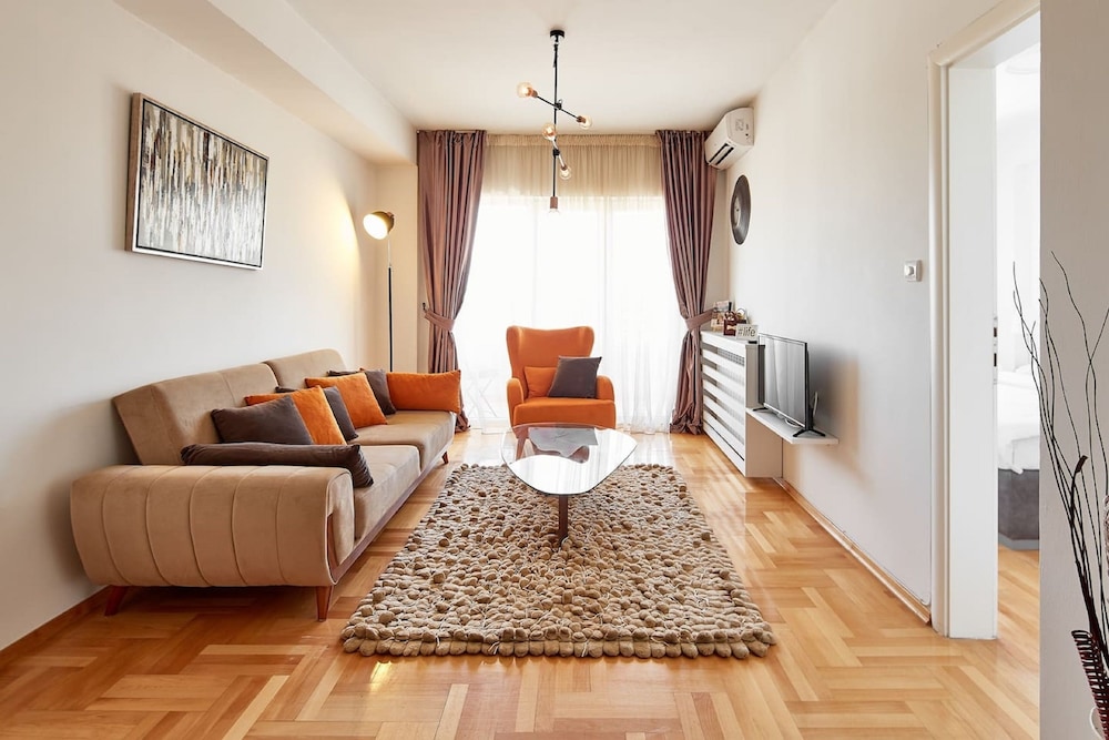 Luxury Apartment, 1 Bedroom, City View photo 1