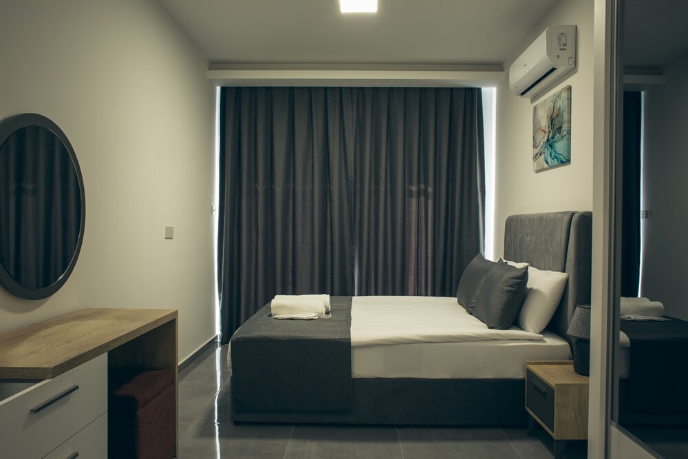 Superior Room, 2 Bedrooms, City View